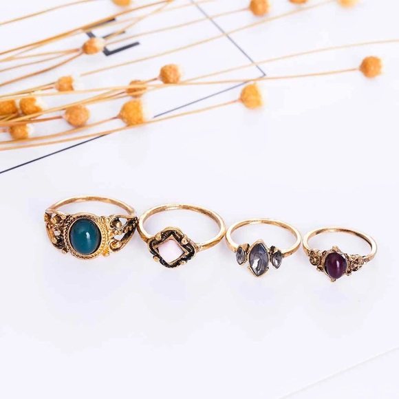 🛍NEW⚡️ 4pc Midi Ring - Picture 2 of 7